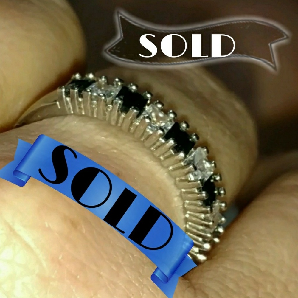 SOLD💐Onyx and CZ ring